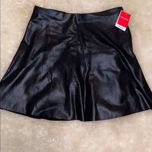 NWT SPANX faux leather skirt small